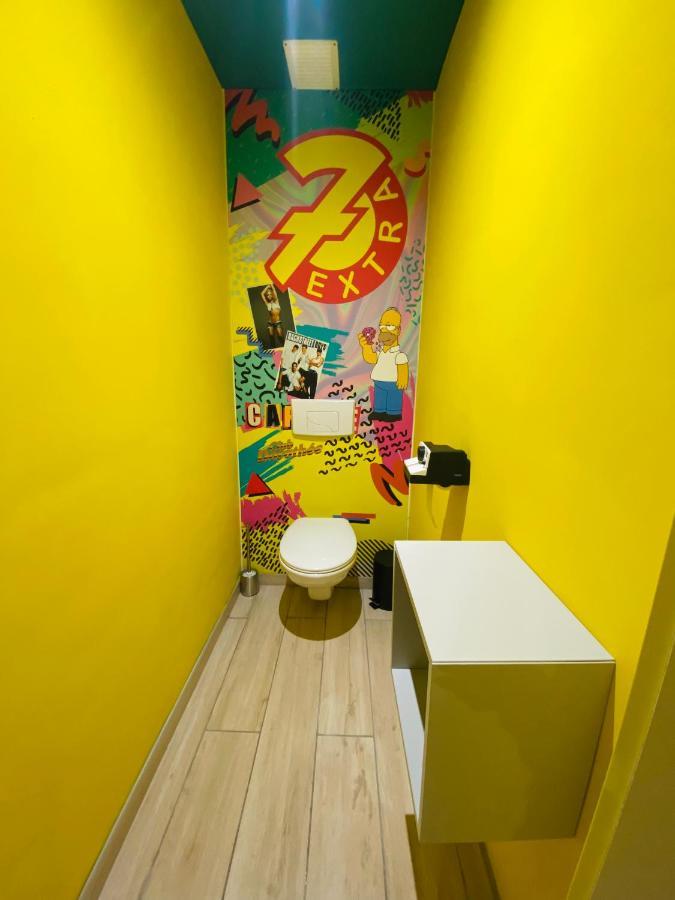 Capsule 90'S - Balneo - Sauna - Flipper - Billard - Netflix - Nintendo Switch & Jeux - Mons  Exterior foto