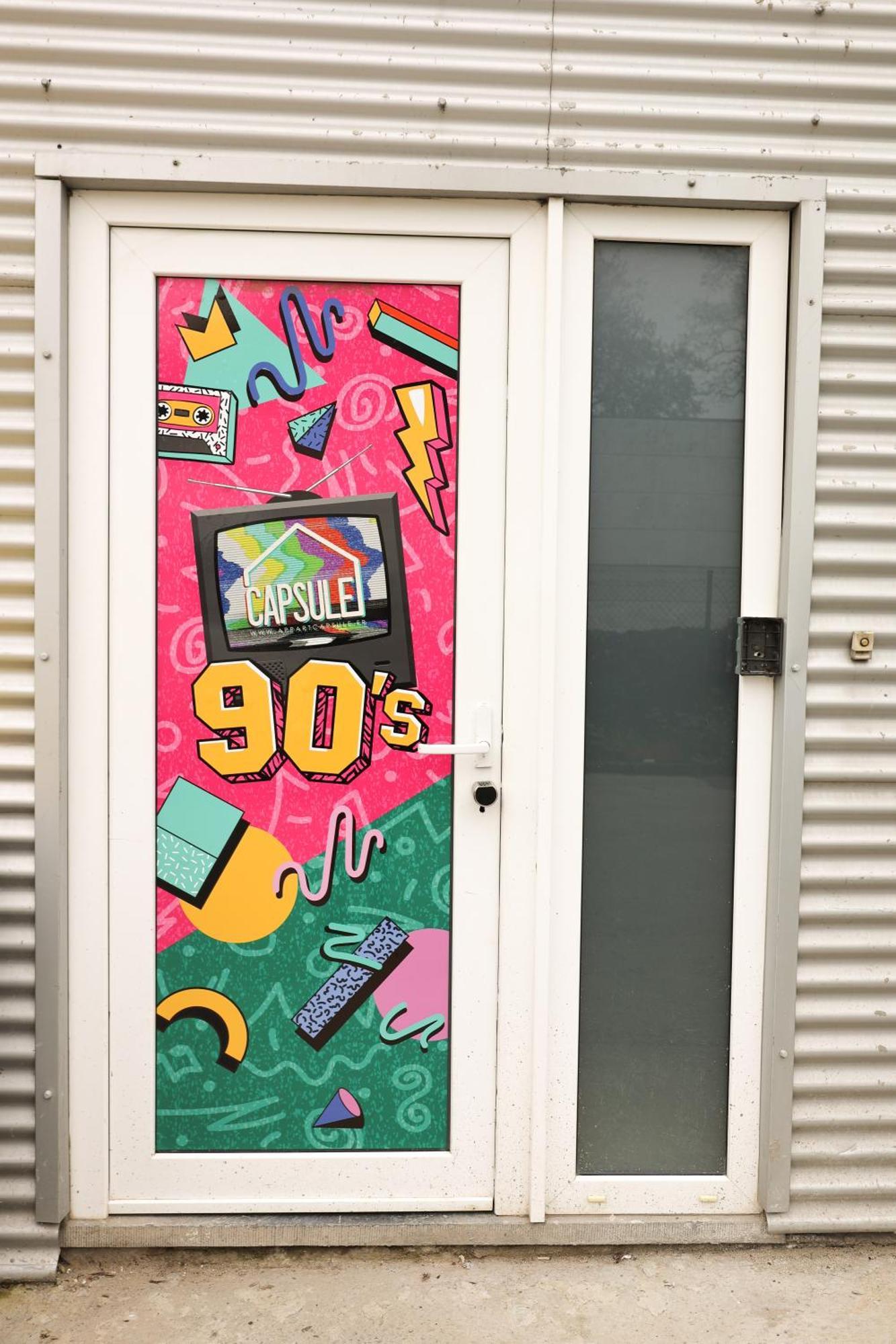 Capsule 90'S - Balneo - Sauna - Flipper - Billard - Netflix - Nintendo Switch & Jeux - Mons  Exterior foto